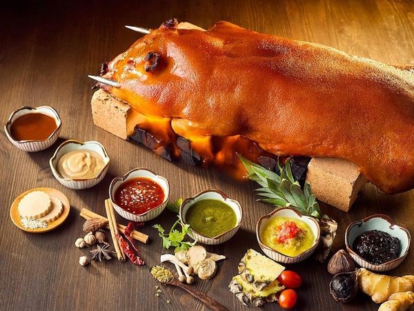 5+ địa chỉ bán lợn quay tại Hà Nội ngon nhất