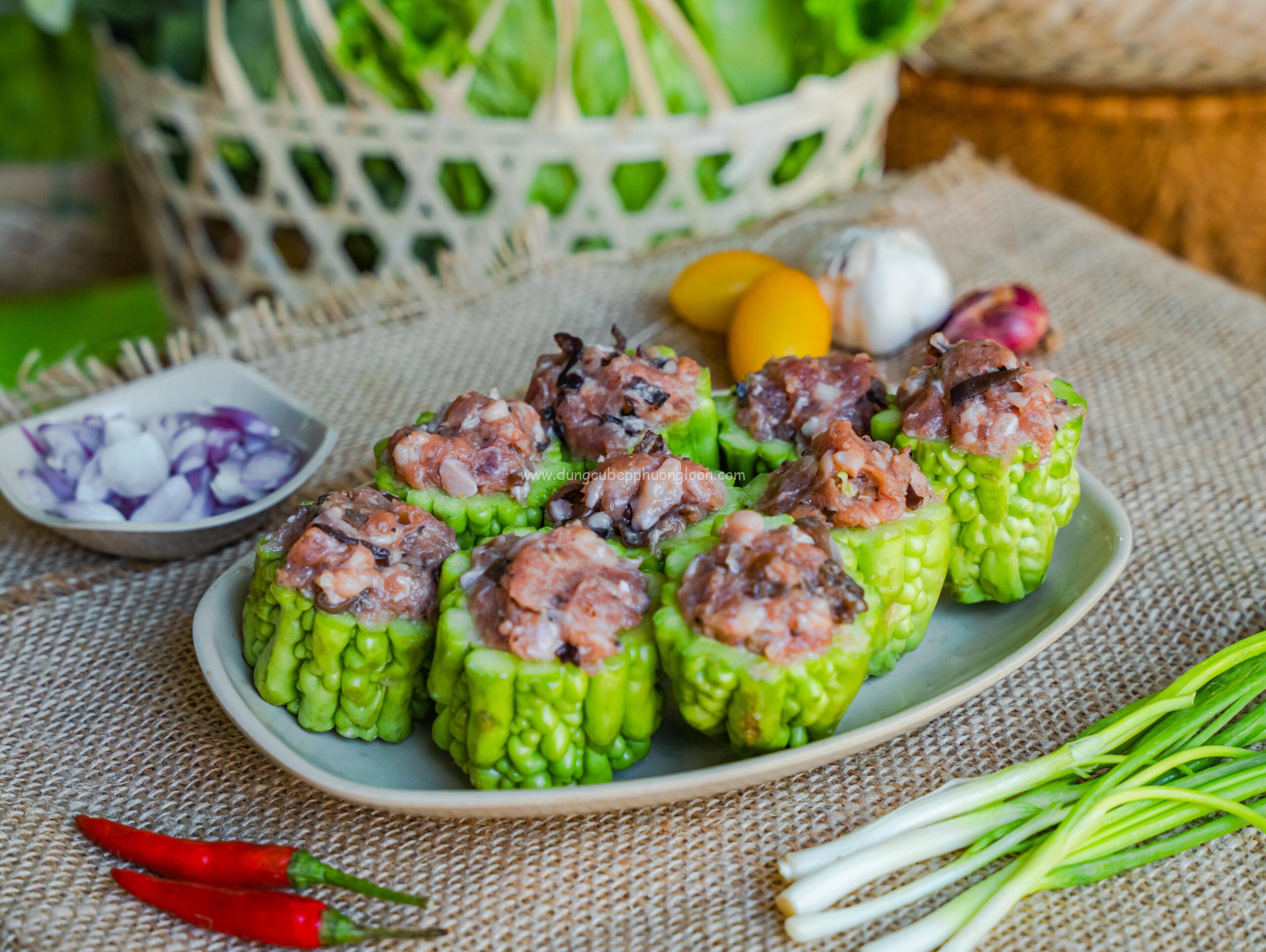 Cách làm canh mướp đắng nhồi thịt bằng công thức đơn giản và ngon tại nhà